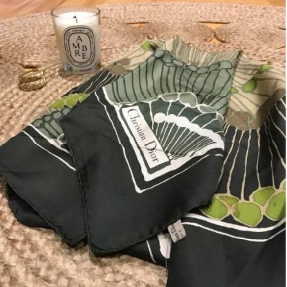 Christian Dior print green, beige & kaki Silk French square scarf - Picture 1 of 9